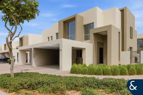 Villa i Arabian Ranches 2, Dubai, Emiratene 4 soverom, 264 kvm nr. 697740