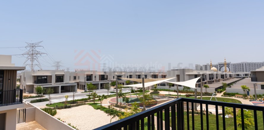 טאונהאוס ב Jebel Ali, Dubai, איחוד האמירויות 3 חדרי שינה, 238 מ"ר מספר 728807