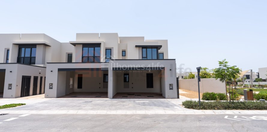 Townhouse în Jebel Ali, Dubai, EAU 4 dormitoare, 344 mp.  №728806