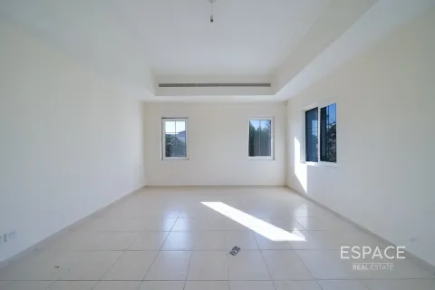 Arabian Ranches, Dubai, संयुक्त अरब अमीरात में विला, 3 बेडरूम, 350 वर्ग मीटर, संख्या 661089 - फ़ोटो 12