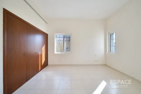 Arabian Ranches, Dubai, संयुक्त अरब अमीरात में विला, 3 बेडरूम, 350 वर्ग मीटर, संख्या 661089 - फ़ोटो 16