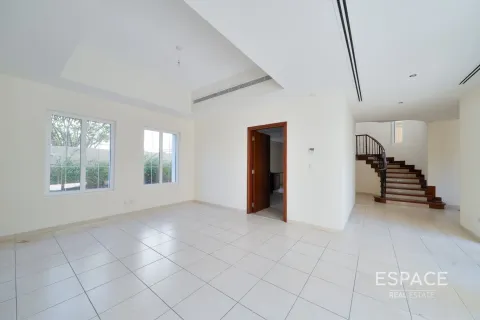 Arabian Ranches, Dubai, संयुक्त अरब अमीरात में विला, 3 बेडरूम, 350 वर्ग मीटर, संख्या 661089 - फ़ोटो 4