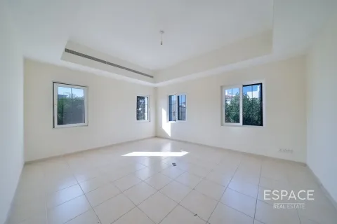 Arabian Ranches, Dubai, संयुक्त अरब अमीरात में विला, 3 बेडरूम, 350 वर्ग मीटर, संख्या 661089 - फ़ोटो 11