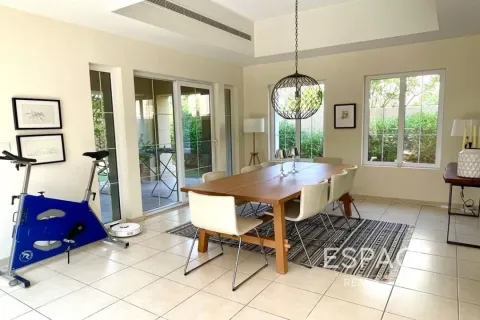 Vilă de vânzare în Arabian Ranches, Dubai, EAU 3 dormitoare, 350 mp. №661089 - poză 2