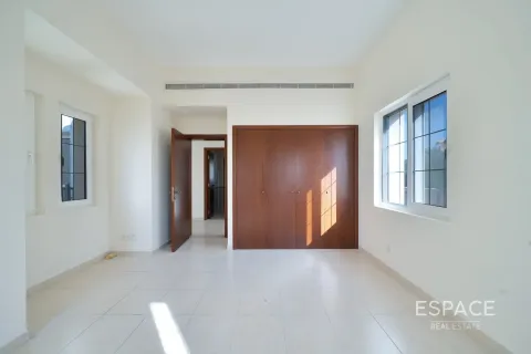 Arabian Ranches, Dubai, संयुक्त अरब अमीरात में विला, 3 बेडरूम, 350 वर्ग मीटर, संख्या 661089 - फ़ोटो 14