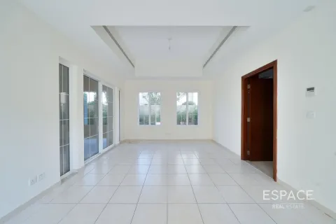 Arabian Ranches, Dubai, संयुक्त अरब अमीरात में विला, 3 बेडरूम, 350 वर्ग मीटर, संख्या 661089 - फ़ोटो 8