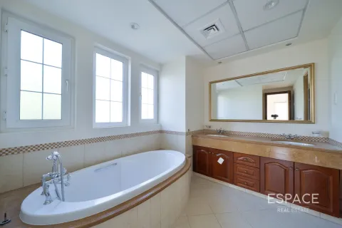 Arabian Ranches, Dubai, संयुक्त अरब अमीरात में विला, 3 बेडरूम, 350 वर्ग मीटर, संख्या 661089 - फ़ोटो 9