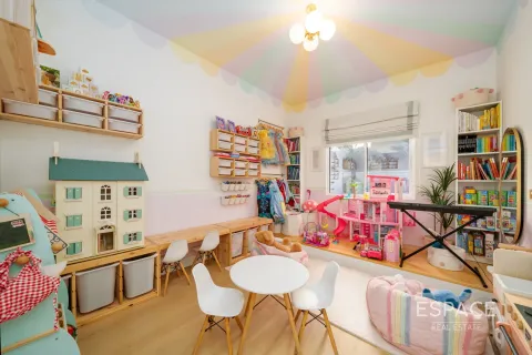 Villa in The Lakes, Dubai, UAE 4 bedrooms, 336 sq.m. № 661088 - photo 12