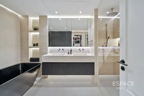 Villa in The Lakes, Dubai, UAE 4 bedrooms, 336 sq.m. № 661088 - photo 16