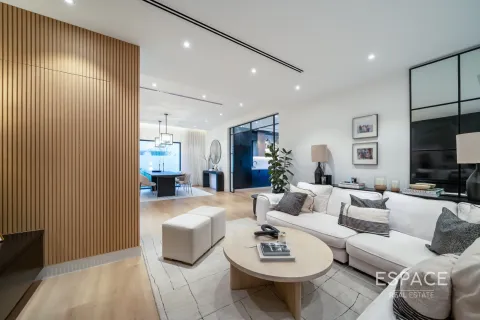 Villa in The Lakes, Dubai, UAE 4 bedrooms, 336 sq.m. № 661088 - photo 7