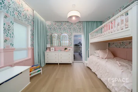 Villa in The Lakes, Dubai, UAE 4 bedrooms, 336 sq.m. № 661088 - photo 15