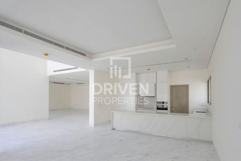 Βίλα σε Mohammed Bin Rashid City, Dubai, ΗΑΕ 5 υπνοδωμάτια, 790 τ.μ. Αρ. 684441 - φωτογραφία 3