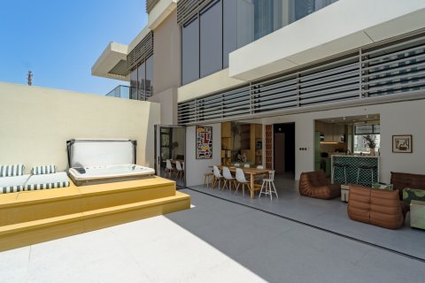 Apartment in Dubai, UAE 3 bedrooms, 318 sq.m. № 734326 - photo 27