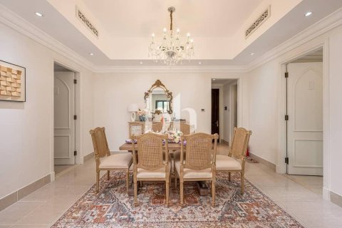 Apartament në Downtown Dubai (Downtown Burj Dubai), Emiratet e Bashkuara Arabe 2 dhoma gjumi, 132 m2. № 642868 - Foto 4