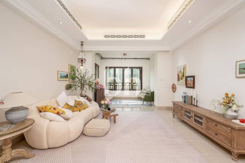 Apartament në Downtown Dubai (Downtown Burj Dubai), Emiratet e Bashkuara Arabe 2 dhoma gjumi, 132 m2. № 642868 - Foto 2