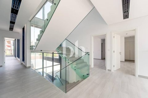 Vila u gradu Tilal City, Sharjah, UAE 5 spavaće sobe, 571 m2 Br. 642873 - Slika 17