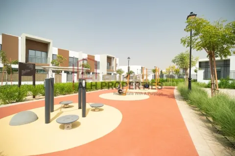 Kuća u nizu u Dubai Land, Dubai, UAE 3 spavaćih soba, 167 m2 Br. 690408 - fotografija 13