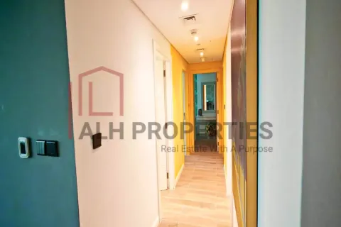 Apartmen di Business Bay, Dubai, UAE 2 bilik tidur, 129 meter persegi № 690409 - foto 11