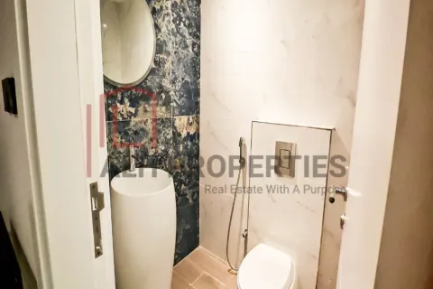 Apartmen di Business Bay, Dubai, UAE 2 bilik tidur, 129 meter persegi № 690409 - foto 18