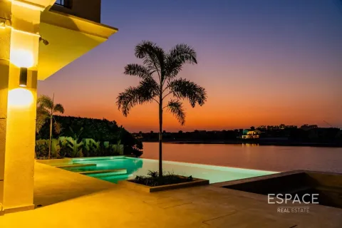 Vilă de vânzare în Palm Jumeirah, Dubai, EAU 5 dormitoare, 530 mp. №738040 - poză 8