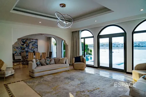 Vilă de vânzare în Palm Jumeirah, Dubai, EAU 5 dormitoare, 530 mp. №738040 - poză 13