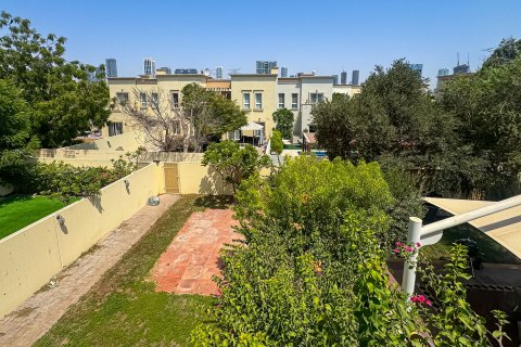 Müüa ridamaja asukohaga The Springs, Dubai, AÜE: 3 magamistoaga, 254.34 m² Nr 748417 - pilt 3