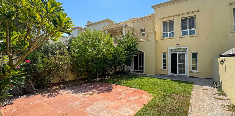 Ridamaja asukohaga The Springs, Dubai, AÜE: 3 magamistoaga, 254.34 m² Nr 748417