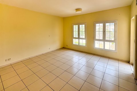 Müüa ridamaja asukohaga The Springs, Dubai, AÜE: 3 magamistoaga, 254.34 m² Nr 748417 - pilt 2