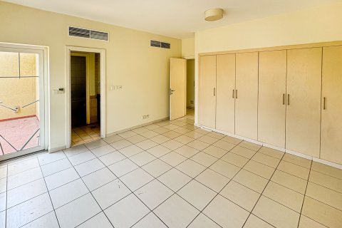 Müüa ridamaja asukohaga The Springs, Dubai, AÜE: 3 magamistoaga, 254.34 m² Nr 748417 - pilt 12