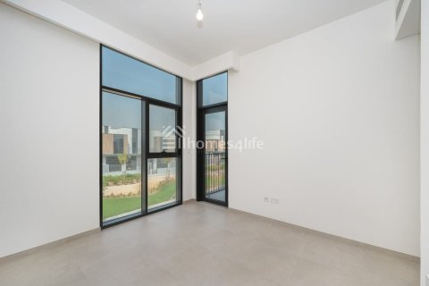 Vilë në Mudon, Dubai, Emiratet e Bashkuara Arabe 3 dhoma gjumi, 168 m2. № 710947 - Foto 8
