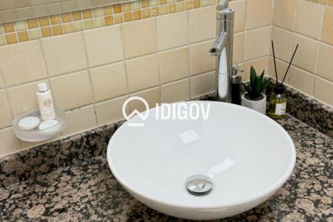 Зняти в оренду квартиру в Джумейра Бич Резиденс, Дубай, ОАЕ 2 спальні, 117.24м2, № 735768 - фото 10