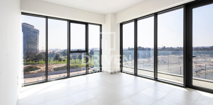 Appartamento a Al Wasl, Dubai, EAU 2 camere da letto, 146.6 mq. № 756225