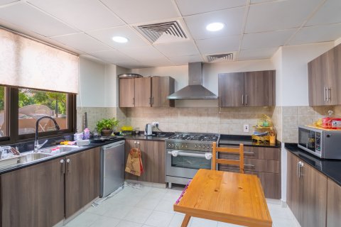 Купить виллу в Дубай, ОАЭ 4 спальни, 304м2, № 696131 - фото 6