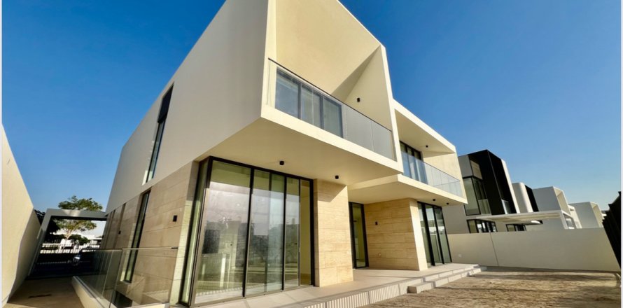 Villa in Dubai, VAE: 5 Schlafzimmer, 649 m2 Nr. 696130