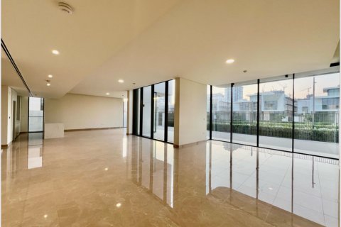Villa zum Verkauf in Dubai, VAE 5 Schlafzimmer, 649 m2 Nr. 696130 - Foto 4