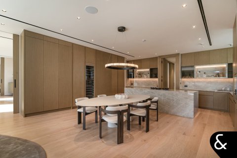 Villa te koop in Jumeirah Golf Estates, Dubai, VAE 5 slaapkamers, 1200 vr.m., nr 688548 - foto 13