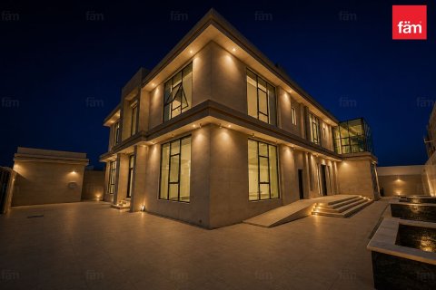 Vilë në Dubai, Emiratet e Bashkuara Arabe 6 dhoma gjumi, 1042.7 m2. № 752166 - Foto 18