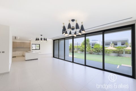 Villa itt: Dubai Hills Estate, EAE, 5 hálószoba, 372 m², azonosító: 752161 - fénykép 4