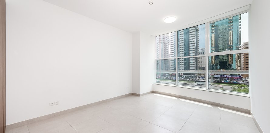 דירה ב Sheikh Zayed Road, Dubai, איחוד האמירויות 2 חדרי שינה, 152.92 מ"ר מספר 750021