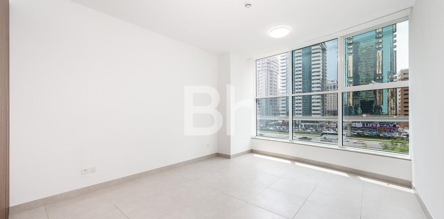 Wohnung in Sheikh Zayed Road, Dubai, VAE: 2 Schlafzimmer, 152.92 m2 Nr. 750021