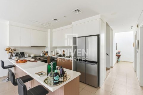 Városi lakóépület itt: Arabian Ranches 2, Dubai, EAE, 4 hálószoba, 275.36 m², azonosító: 756271 - fénykép 5