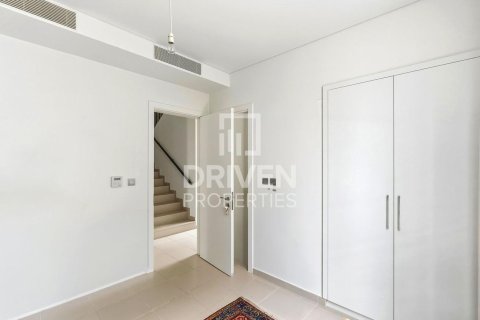 Városi lakóépület itt: Arabian Ranches 2, Dubai, EAE, 4 hálószoba, 275.36 m², azonosító: 756271 - fénykép 14