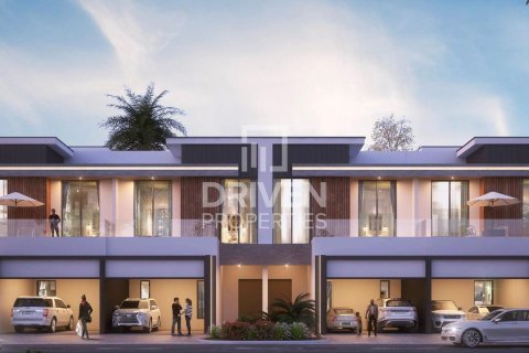 Villa in Dubai, UAE 5 bedrooms, 444.45 sq.m. № 756266