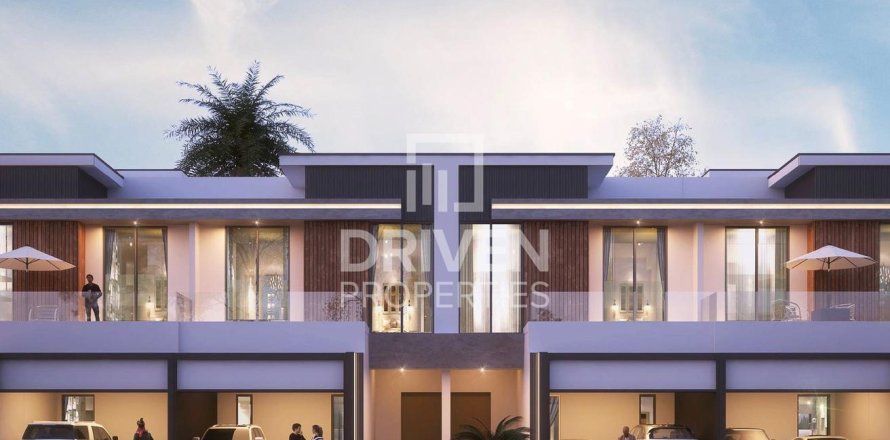 Villa in Dubai, UAE 5 bedrooms, 444.45 sq.m. № 756266