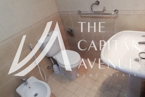 Abu Dhabi, UAE의 판매용 빌라 침실 4개, 249제곱미터 번호 681239 - 사진 12