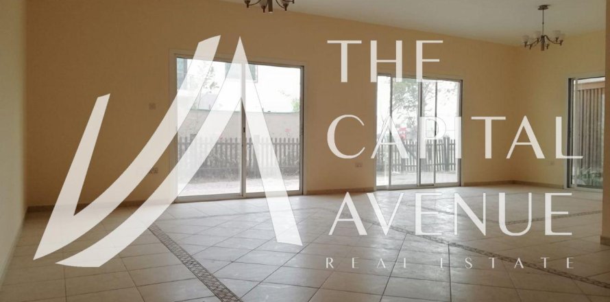 Abu Dhabi, UAE의 빌라 침실 4개, 249제곱미터 번호 681239