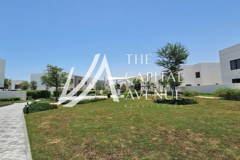 Villa para arrendamento em Yas Island, Abu Dhabi, EAU 4 quartos, 315 m2 № 681235 - foto 22