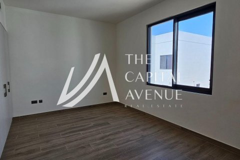 Villa para arrendamento em Yas Island, Abu Dhabi, EAU 4 quartos, 315 m2 № 681235 - foto 10