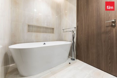 Apartamento en alquiler en Business Bay, Dubai, EAU 3 dormitorios, 167.7 m2 № 740855 - foto 20