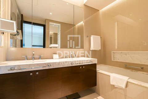 Apartamento en venta en Downtown Dubai (Downtown Burj Dubai), Dubai, EAU 2 dormitorios, 134 m2 № 654752 - foto 13